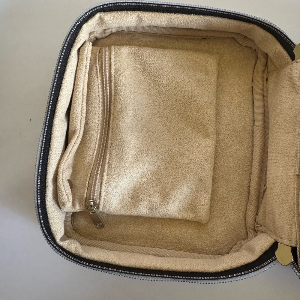 Brighton Jewelry Case - Picture 4 of 5